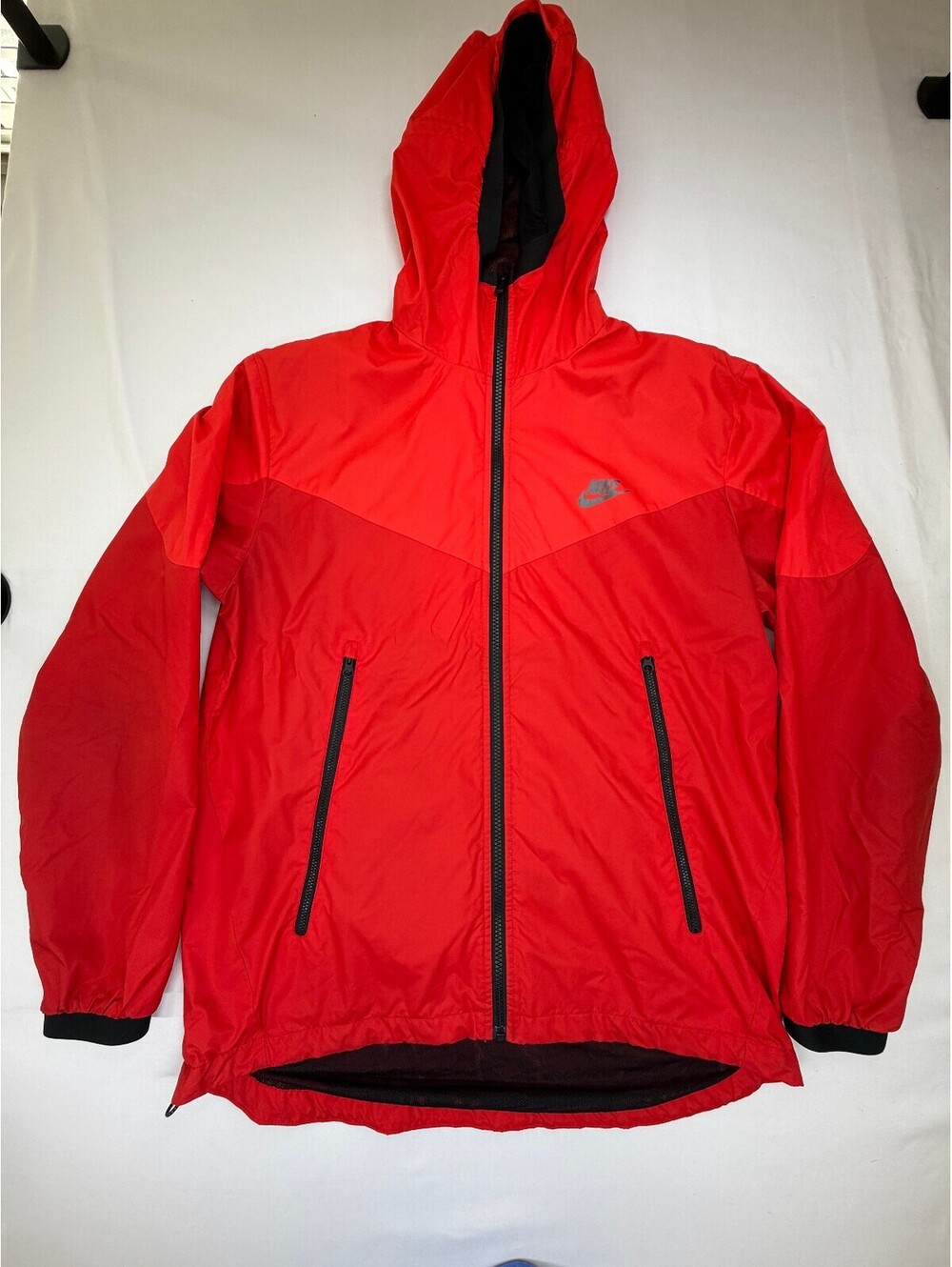 Nike Men's Windrunner Jacket Full Zip Hooded Windbreaker Pockets Size Medium Red